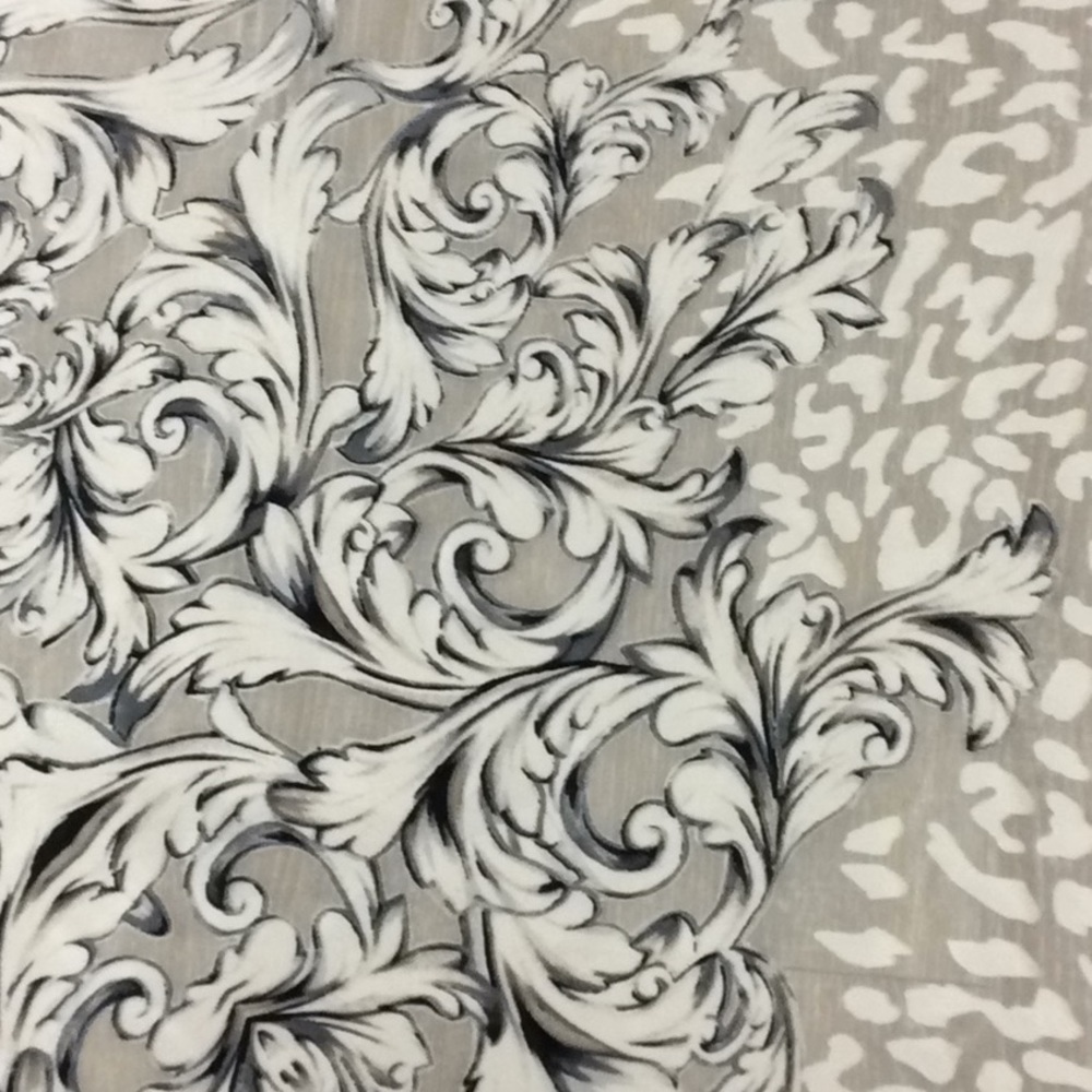 White House/Black Market 40” square scarf